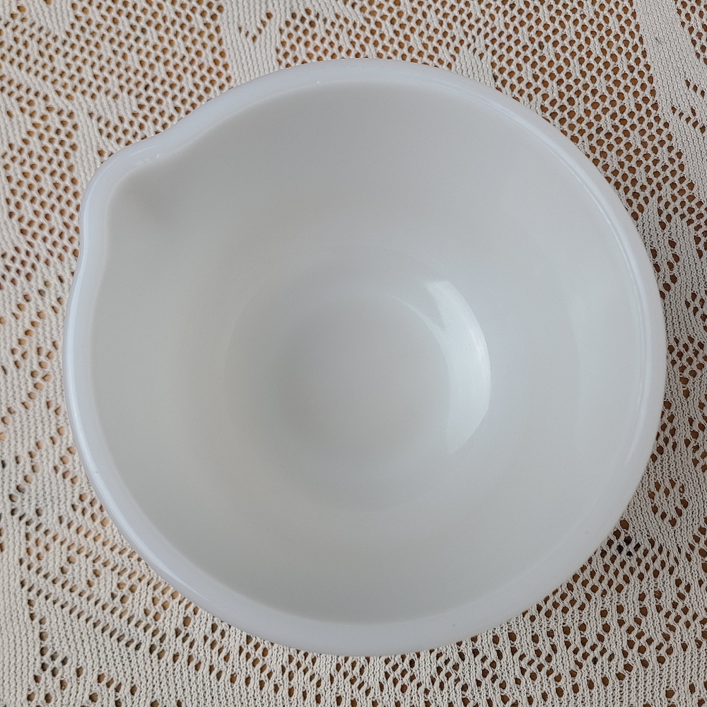Vintage Glasbake Made for Sunbeam Mixer White Milk Glass Mixing Bowl # 20CJ USA - Picture 5 of 12